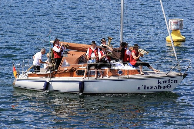 爷青回，维耶里社媒晒与大罗、巴乔、托蒂、卡纳瓦罗等人合照