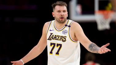 R.I.P.，佛罗伦萨小将理查德森的父亲、前NBA球星迈克尔-理查德森去世